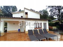 Casa (unifamiliar aislada), 277 m²