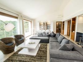 Casa (unifamiliar aislada), 300 m²