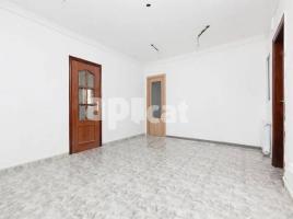 Pis, 94.00 m², حافلة قرب والقطار