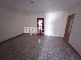 Pis, 94.00 m², حافلة قرب والقطار