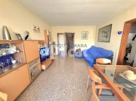 Piso, 98.00 m², cerca de bus y tren, MOLIVELL