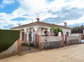 Houses (detached house), 137.00 m², near bus and train