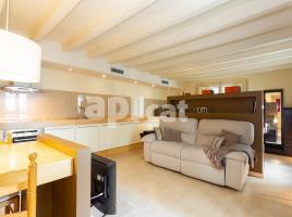 Loft, 50.00 m², close to bus and metro, Gracia