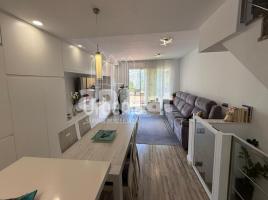 дома (Рядный дом), 221 m², почти новый, Zona