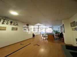 Business premises, 230 m², Zona