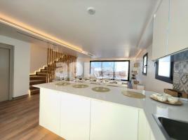  (unifamiliar aïllada), 392.00 m², presque neuf, Calle de Maria Aurèlia Capmany