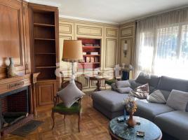Pis, 174.00 m², prop de bus i tren