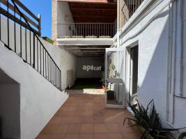 租 unifamiliar aïllada, 348.00 m²