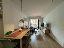 Piso, 54.00 m², cerca bus y metro, seminuevo