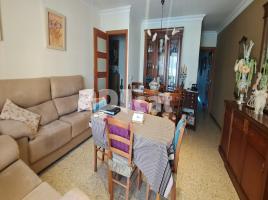 Piso, 114.00 m², cerca de bus y tren