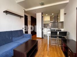 Pis, 52.00 m², حافلة قرب والقطار, جديد تقريبا