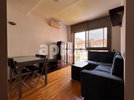 Pis, 52.00 m², حافلة قرب والقطار, جديد تقريبا