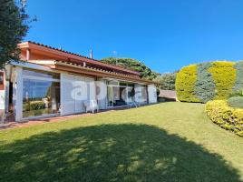 Houses (villa / tower), 273.00 m²