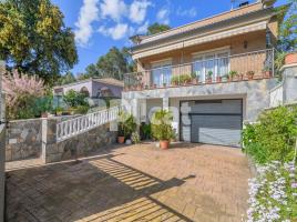  (xalet / torre), 227.00 m², جديد تقريبا