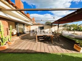 Casa (unifamiliar adosada), 178.00 m², seminuevo, Avenida de Bofarull