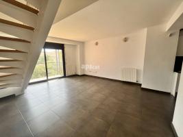 Pis, 128.00 m²