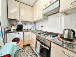 Flat, 52.00 m², near bus and train