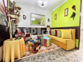 Flat, 52.00 m², close to bus and metro