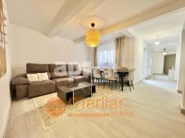 Casa (unifamiliar adossada), 270.00 m², prop de bus i tren