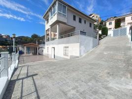 Casa (xalet / torre), 290.00 m²