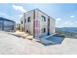 Unifamiliar aïllada, 270.00 m², جديد تقريبا