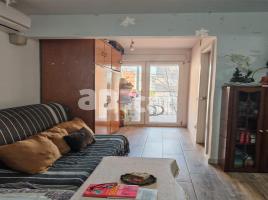 Piso, 74.00 m², cerca de bus y tren