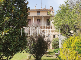  (xalet / torre), 880.00 m², près de bus et de train