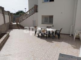 Casa (unifamiliar adossada), 123.00 m², prop de bus i tren, costa