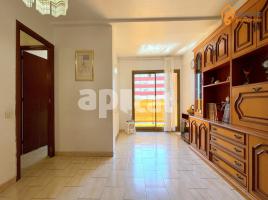Pis, 80.00 m², prop bus i metro, Canyelles