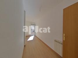 Piso, 125.00 m², cerca de bus y tren, seminuevo