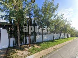 Pis, 172.00 m², حافلة قرب والقطار, جديد تقريبا