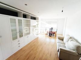 Pis, 135.00 m², près de bus et de train, presque neuf
