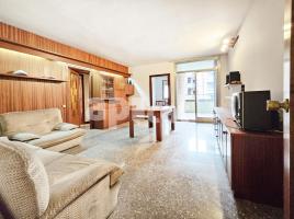 Квартиры, 90.00 m², Рядом с автобусом и метро, Calle del Clot