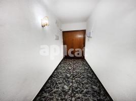 Pis, 67.00 m², in der Nähe von Bus und Bahn, Calle de la Conca de Tremp