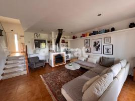 Casa (unifamiliar adosada), 200.00 m², Calle Francesc Isgleas