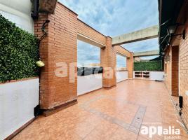 Ático, 83.00 m², cerca de bus y tren
