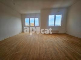 Piso, 125.00 m², cerca de bus y tren