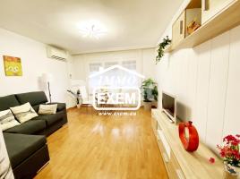Pis, 78.00 m², حافلة قرب والقطار