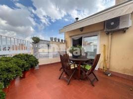 Attic, 75.00 m², near bus and train