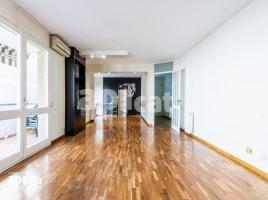 Pis, 115.00 m², حافلة قرب والقطار
