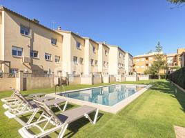 Houses (terraced house), 138 m², Zona
