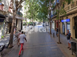 Alquiler local comercial, 297.00 m², cerca de bus y tren, Calle de Rogent
