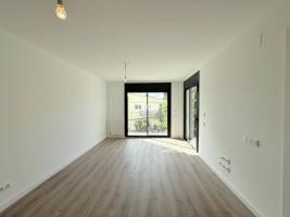 Pis, 88.00 m², presque neuf