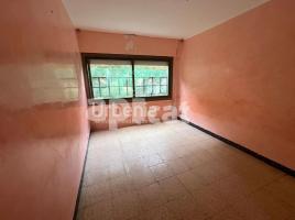Pis, 64 m², Zona