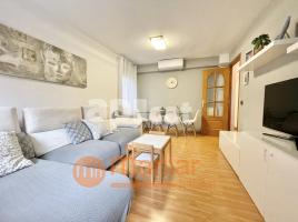 Pis, 72.00 m², in der Nähe von Bus-und U-Bahn, Calle de Guipúscoa