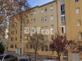 Piso, 57.00 m², cerca de bus y tren