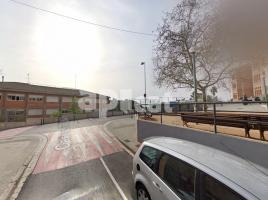 Pis, 89.00 m², in der Nähe von Bus und Bahn
