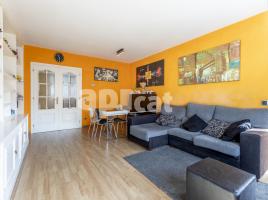 Pis, 118.00 m², prop de bus i tren