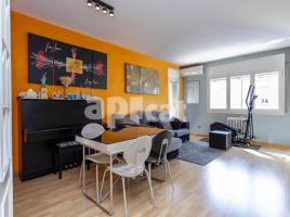 Pis, 118.00 m², prop de bus i tren