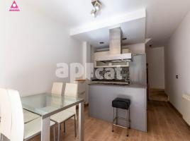 Dúplex, 108.00 m², in der Nähe von Bus und Bahn, fast neu